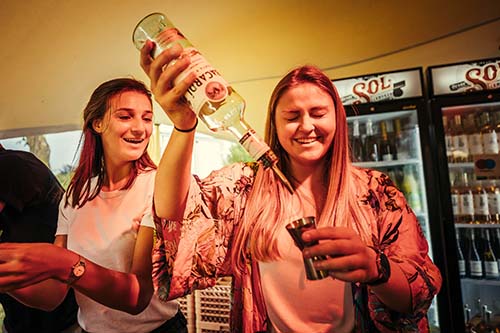 Good Mood - Summer bar